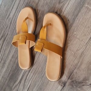 Mila Paoli Size 7.5 l Italian made l yellow leather l sandals l